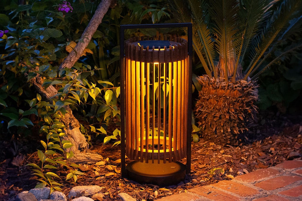 Les Jardins Jazz Outdoor Solar LED Lantern