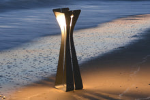 Les Jardin Bloom Solar LED Lamp Sculpture