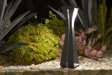 Les Jardin Bloom Solar LED Lamp Sculpture