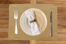 Outdoor Dining Placemat in Sunbrella